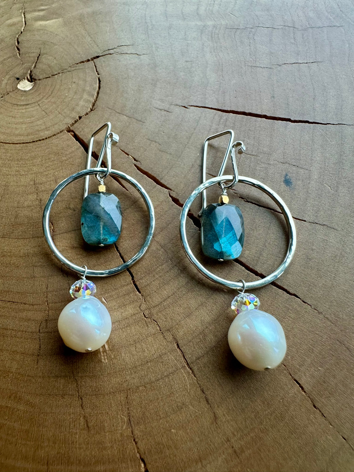 Avanti Earring